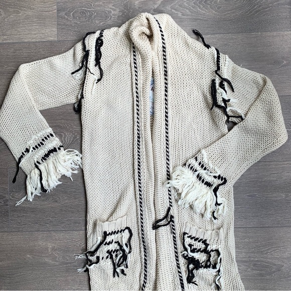 For Love and Lemons Knitz Denver Cardigan Sweater Chunky Knit Fringe Ivory - Picture 4 of 16